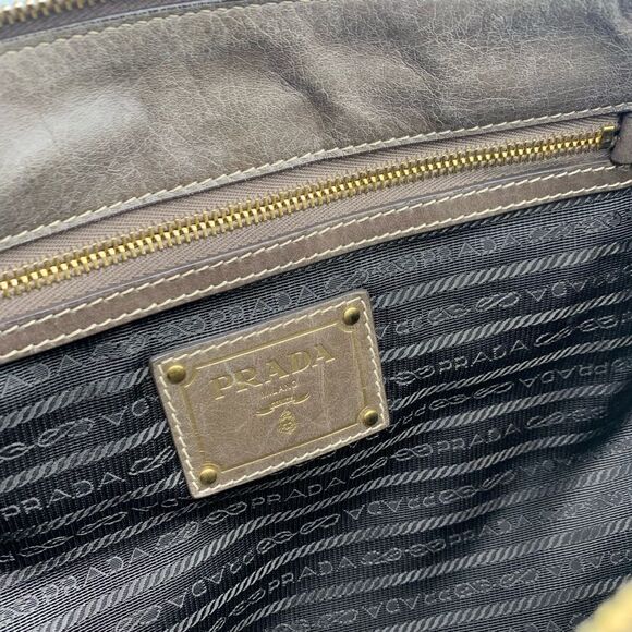 Auth PRADA Vitello Shine Bauletto Leather Tote Bag in Pomice Preloved Very Good - Picture 12 of 15